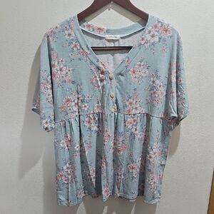 Chic Blue Floral Blouse with Button Detail